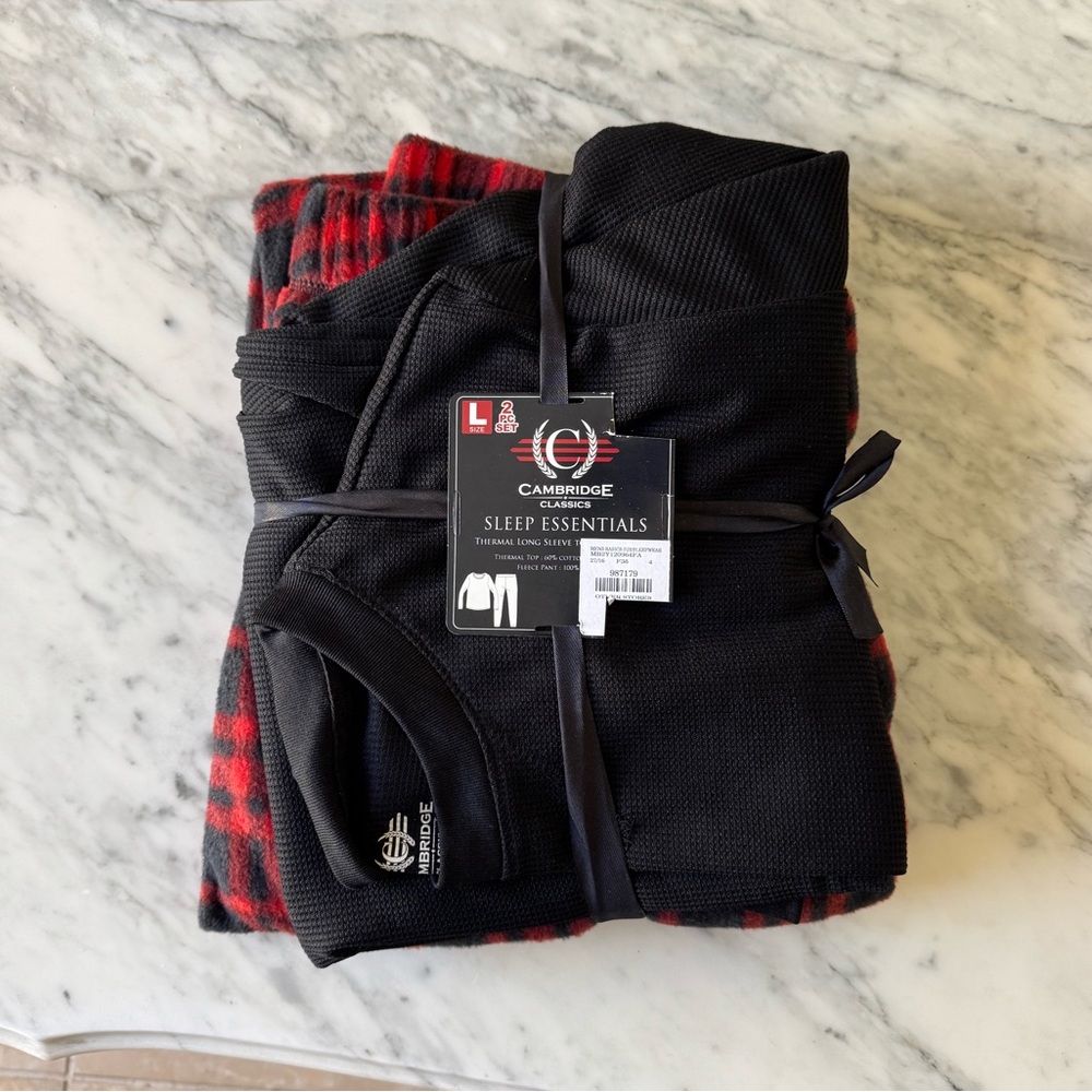 Cambridge Black and Red Sleep Essentials Set